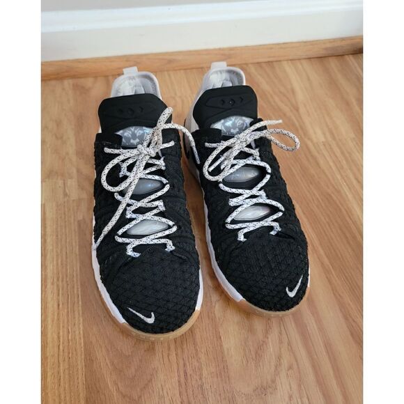 Nike LeBron XVIII GS Sneakers 6Y - Picture 2 of 9